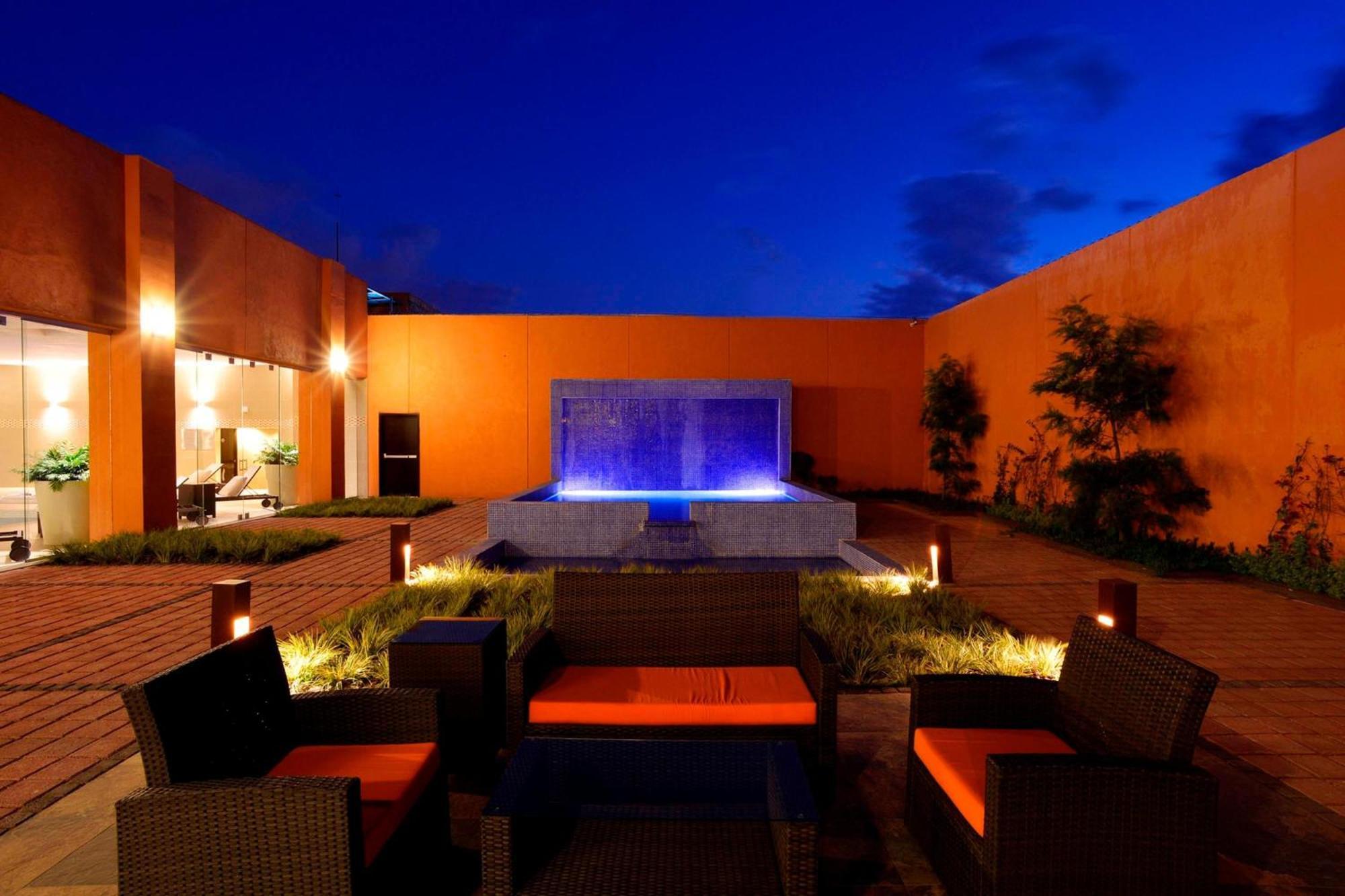 Courtyard Toluca Tollocan Exterior photo